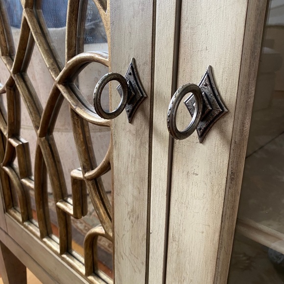 Hooker Furniture Sanctuary Console - Picture 6 of 10